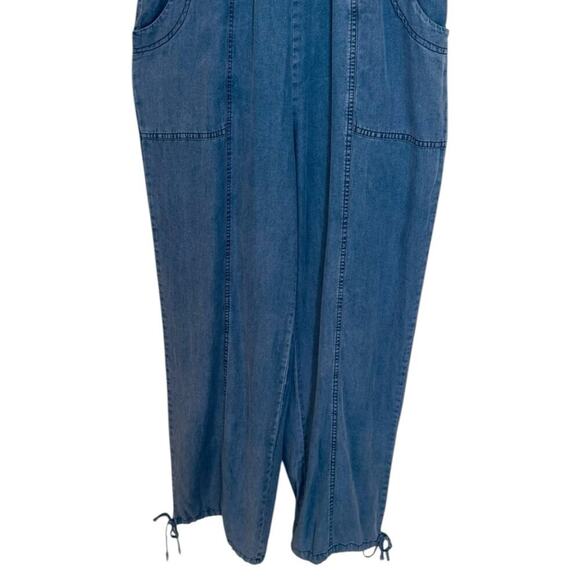 Jumpsuit Smocked Back V Neckline Wide Leg Jumpsuit Size Medium - Picture 4 of 10